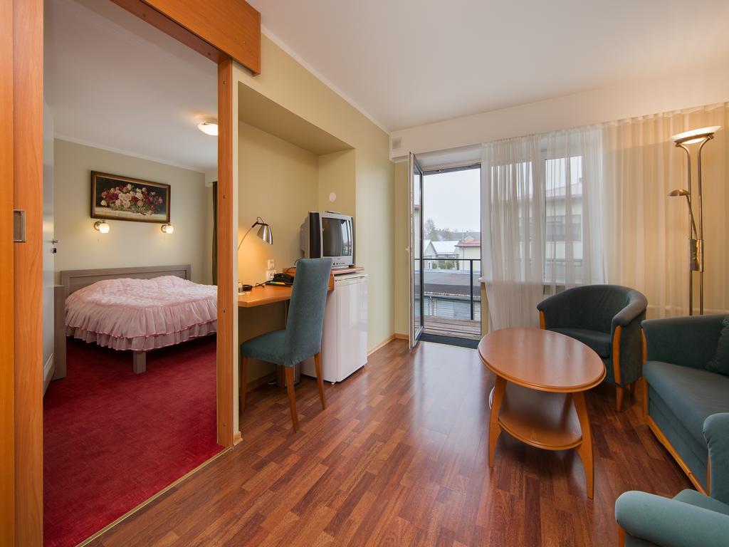 Arabella Hotel Kuressaare Bagian luar foto